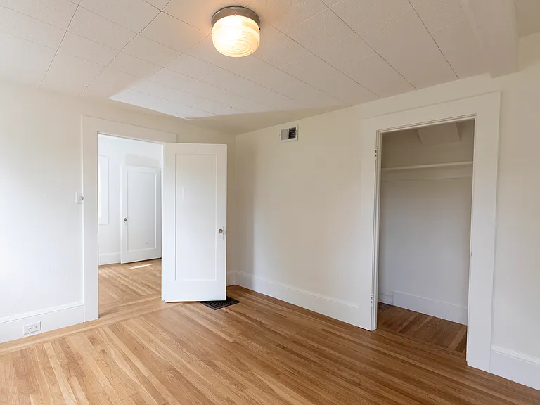 373 Moraga Ave — Photo 45