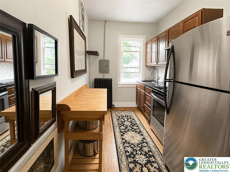 80 N 4th St #4 — Photo 10