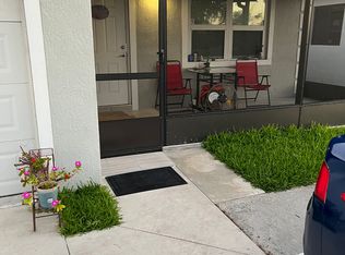 2229 Hope St, Hollywood, FL 33020