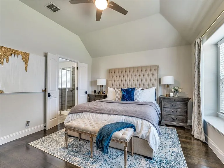 5517 Holloway Hl — Photo 12