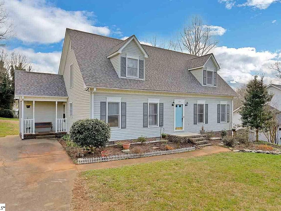 1st image of 215 White Dr #16