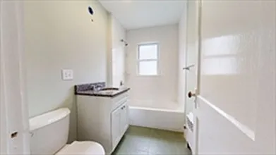 2 bed, 1050 sqft, $2,700 — Photo 3