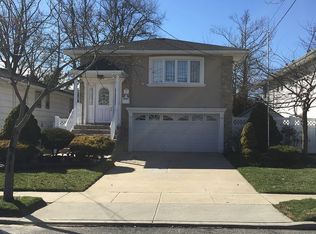 180 Seidman Ave, Staten Island, NY 10312