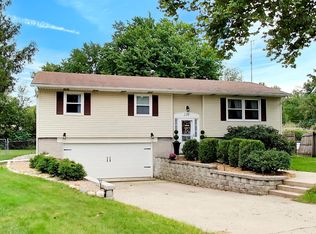 210 Lawndale Pl, Michigan City, IN 46360