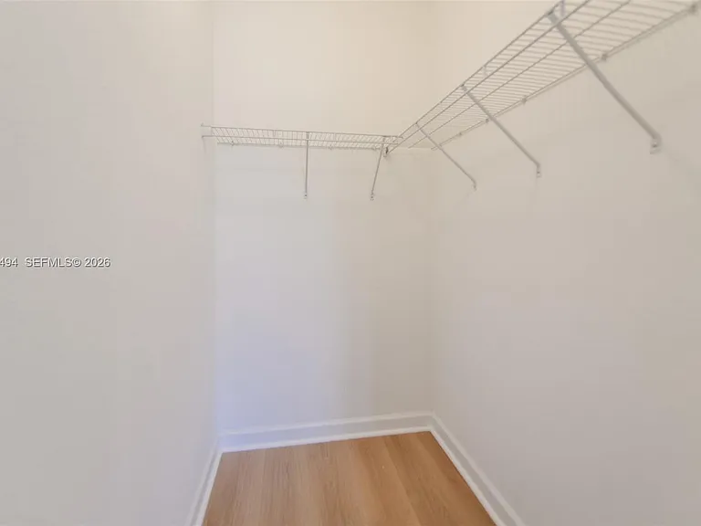 640 NE 207th St — Photo 32