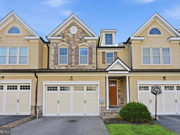 6 Stonehaven Cir, Glen Mills, PA 19342