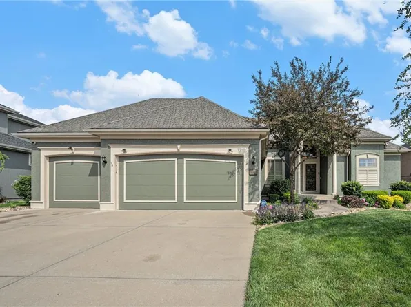 10305 N Fisk Ave, Kansas City, MO 64154