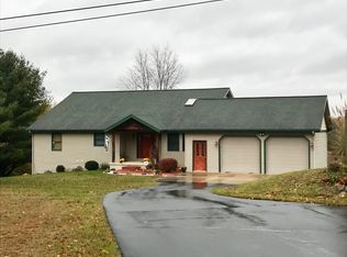 19530 180th Ave, Tustin, MI 49688