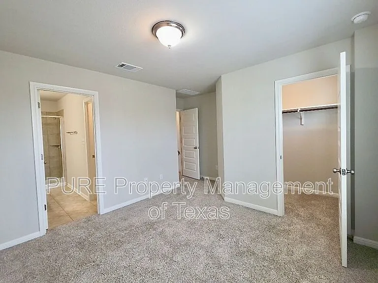 1721 Fountain Bridge Dr — Photo 12