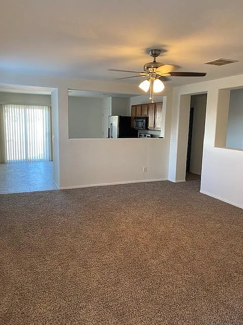 4 bed, 2.0 bath, 1359 sqft, $1,750 — Photo 2
