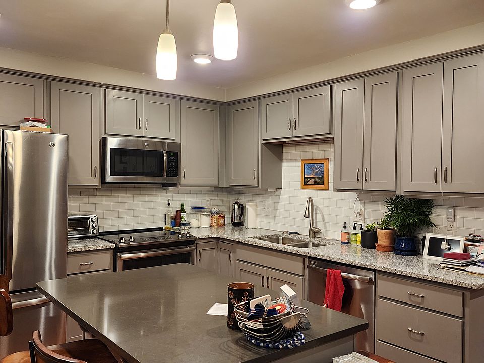 1st image of 718 S Kansas Ave #3