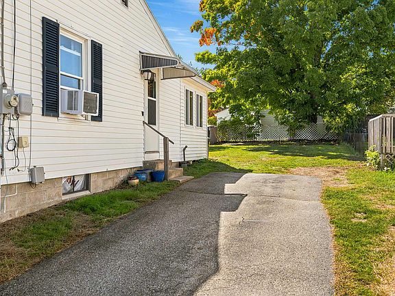 3rd image of 9 Adams Street