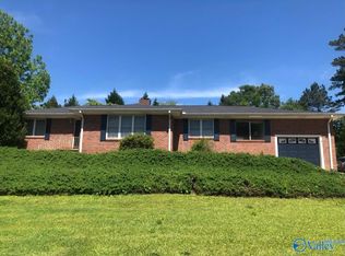 618 Tabor Rd, Gadsden, AL 35904