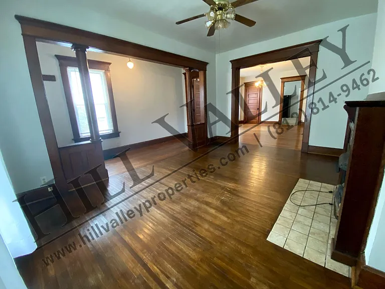 1028 S Center St — Photo 3