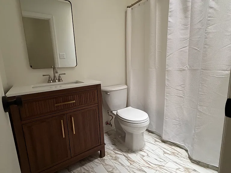 112 Talbot Rd — Photo 15