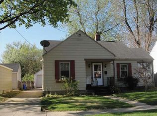 2112 Grace St, Rockford, IL 61103