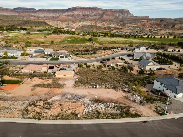 1097 S Mulberry Dr, Toquerville, UT 84774