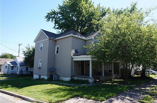 1st image of 207 E Penning Ave