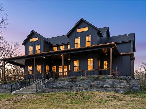 2nd image of 21665 Griggs Rd