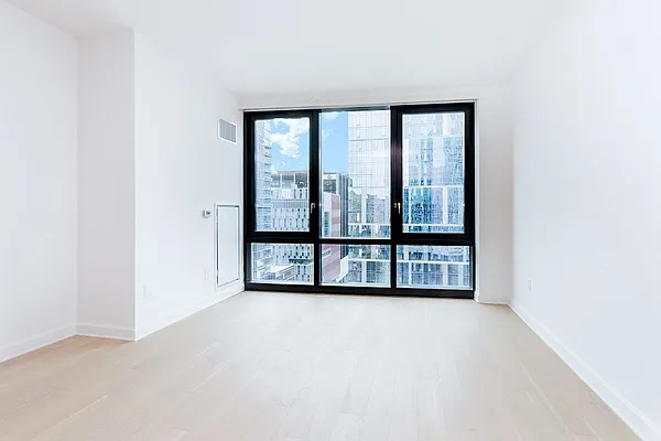 Rented by The Dermot Realty Management Company | media 19