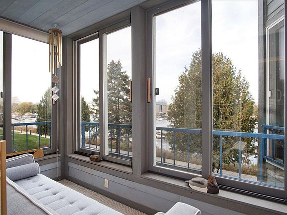 4th image of 5375 Mariners Cove Dr Unit 110