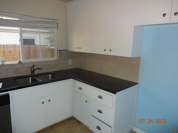 4th image of 1701 S School St