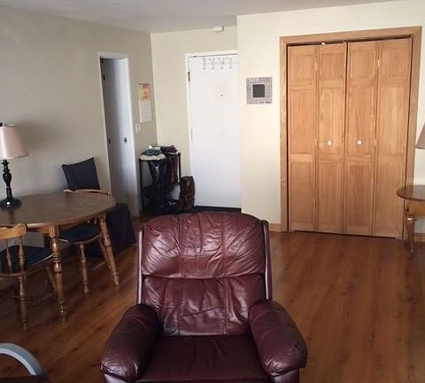 3rd image of 2315 Colfax Ave S APT 22