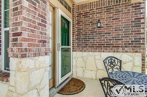 3rd image of 2503 Grayson Cir