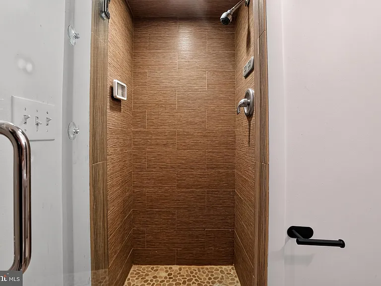 2008 Spruce St #1M — Photo 13