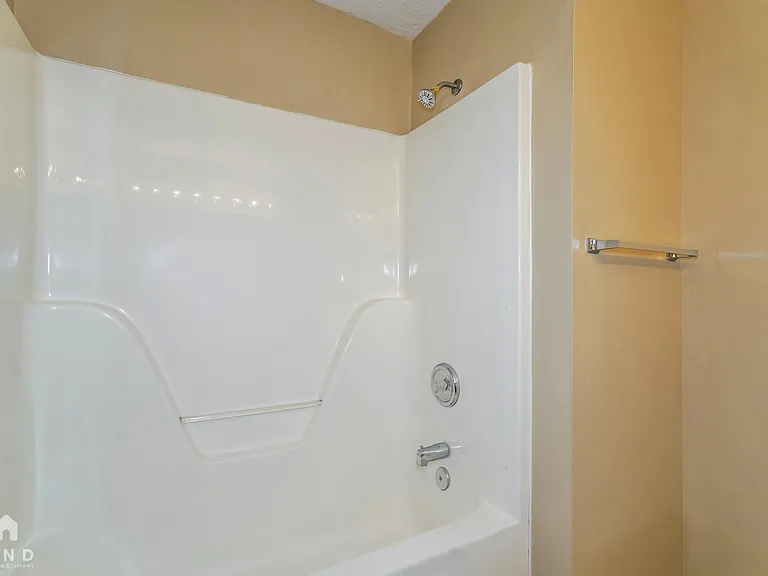 410 W White Ash Rd — Photo 15