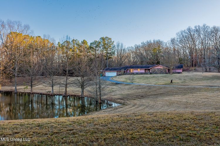 1st image of 6411 Rolling Hills Dr