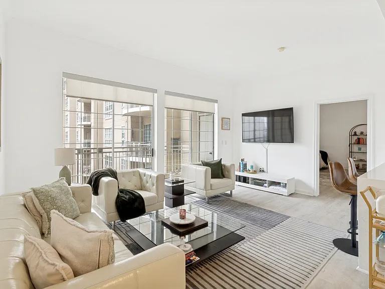 3225 Turtle Creek Blvd #1229 — Photo 2