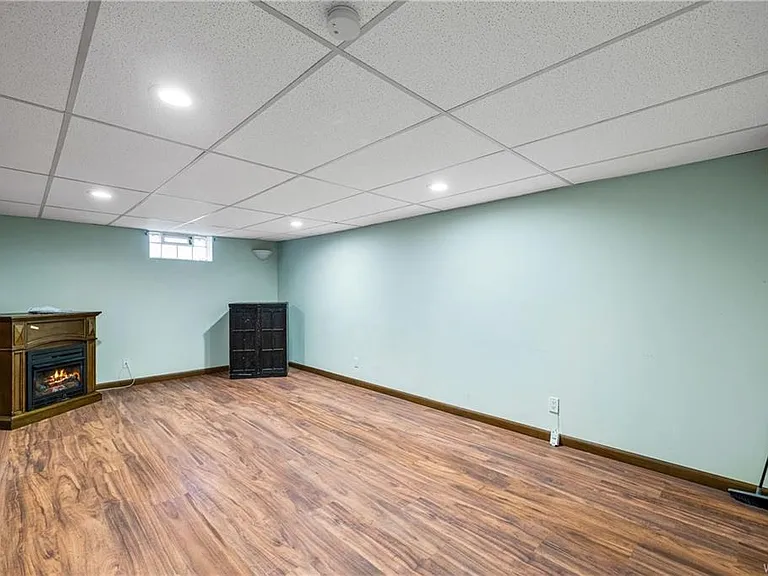 110 Rosemont Dr — Photo 14