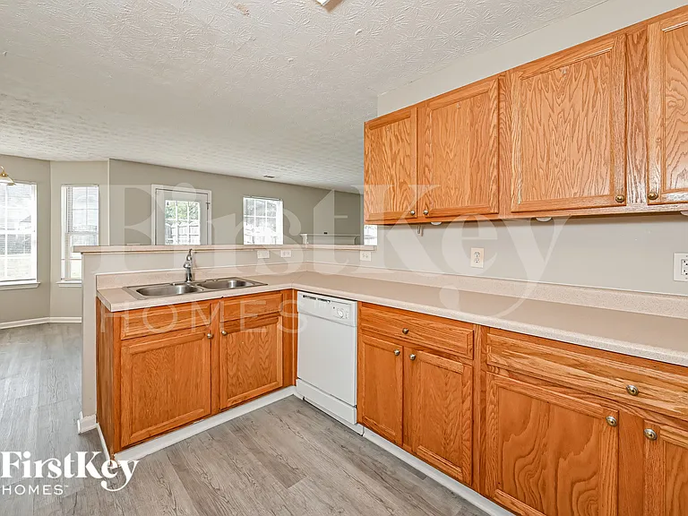 3602 Coveside Ct — Photo 6
