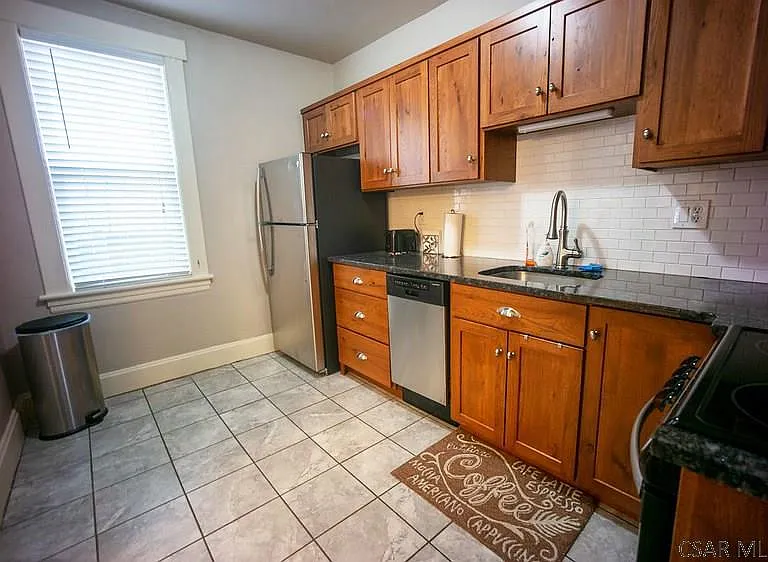 217 Mifflin St #1 — Photo 10