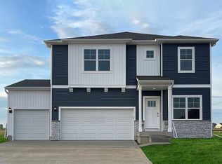 133 8th Ave NE, Altoona, IA 50009