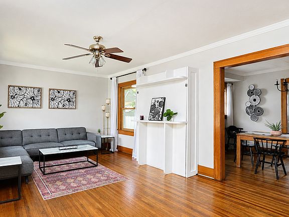 3rd image of 4106 Plainview Dr