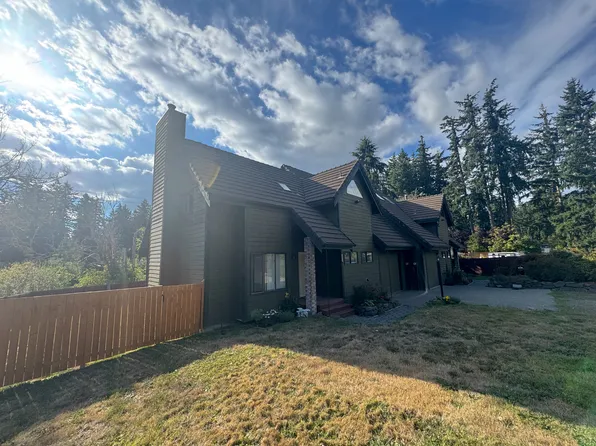 19511 6th Street Ct E, Lake Tapps, WA 98391