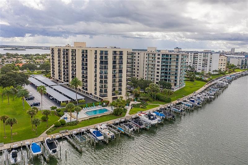 690 Island Way Clearwater Beach, FL, 33767 - Apartments for Rent | Zillow