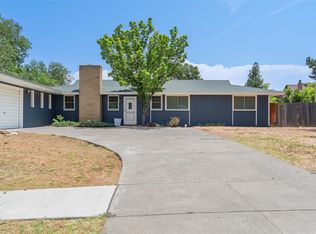 110 Rover Blvd, White Rock, NM 87547