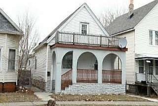 1st image of 2959 Roosevelt St