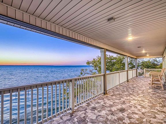 5th image of 305 S Garcon Point Rd