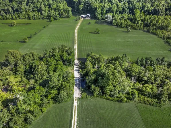 2445 Bear Creek Rd, Waverly, TN 37185
