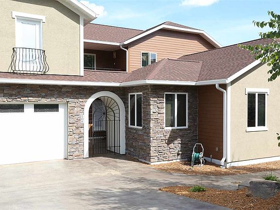 2nd image of 108 Bluestone Dr