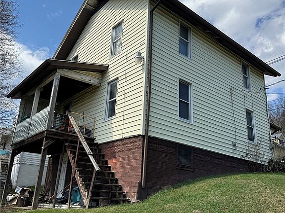 3rd image of 1354 Water St