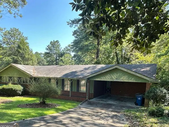 3620 Charles Dr, East Pt, GA 30344