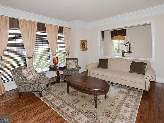 5th image of 6788 Stockwell Manor Dr