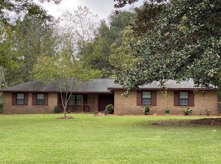 299 Clyde C Kennedy Rd, Collins, GA 30421