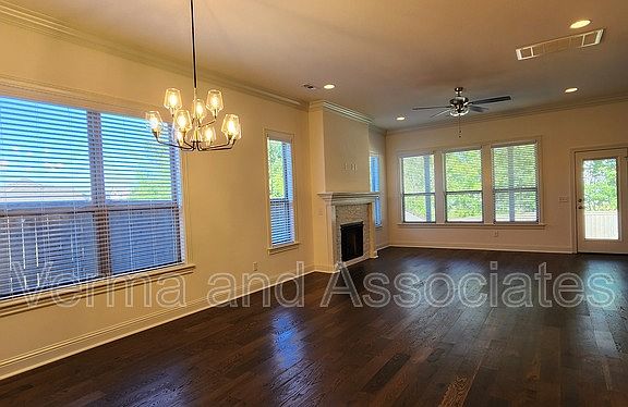 4th image of 5203 Kemptown Pl