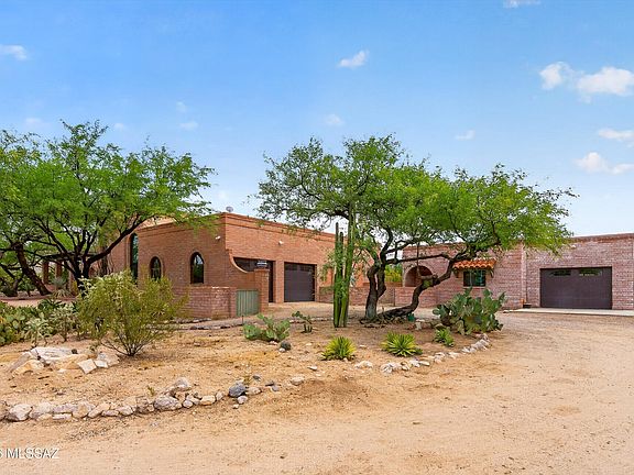 3rd image of 13630 E Camino La Cebadilla